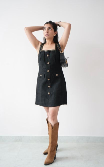 Sleeveless black winter dress