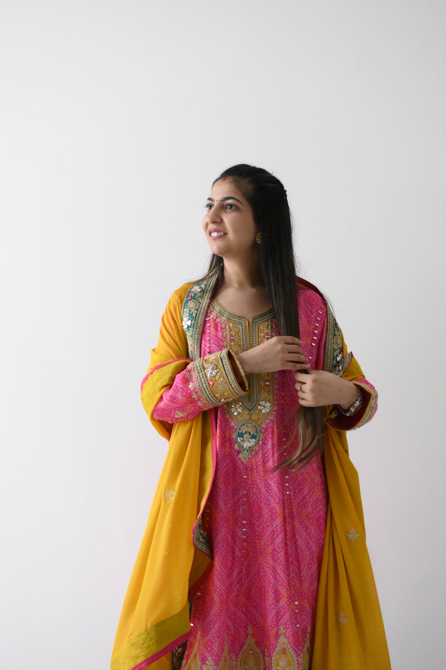 Bandhani pink punjabi suit