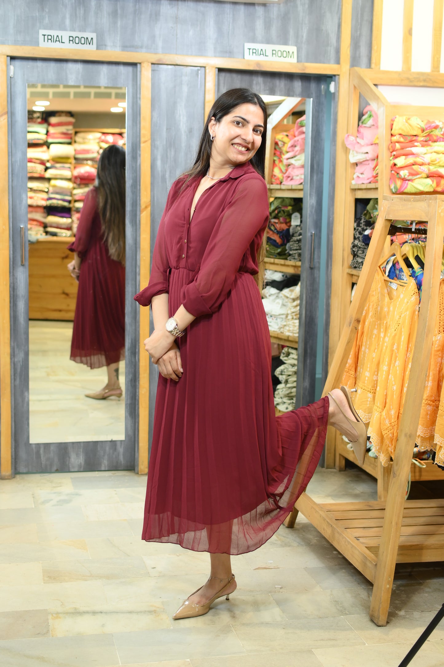 Solid pleated dress maroon